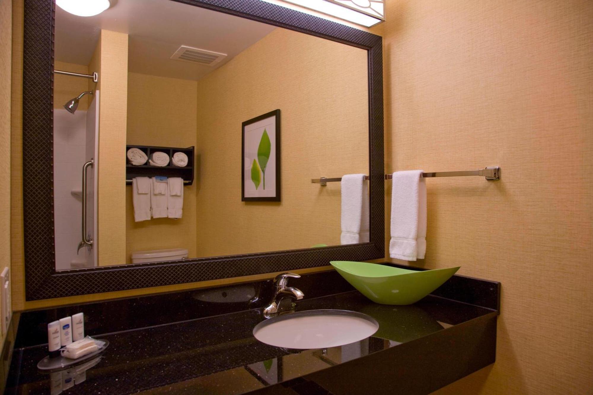Fairfield Inn And Suites By Marriott Montgomery Eastchase מראה חיצוני תמונה