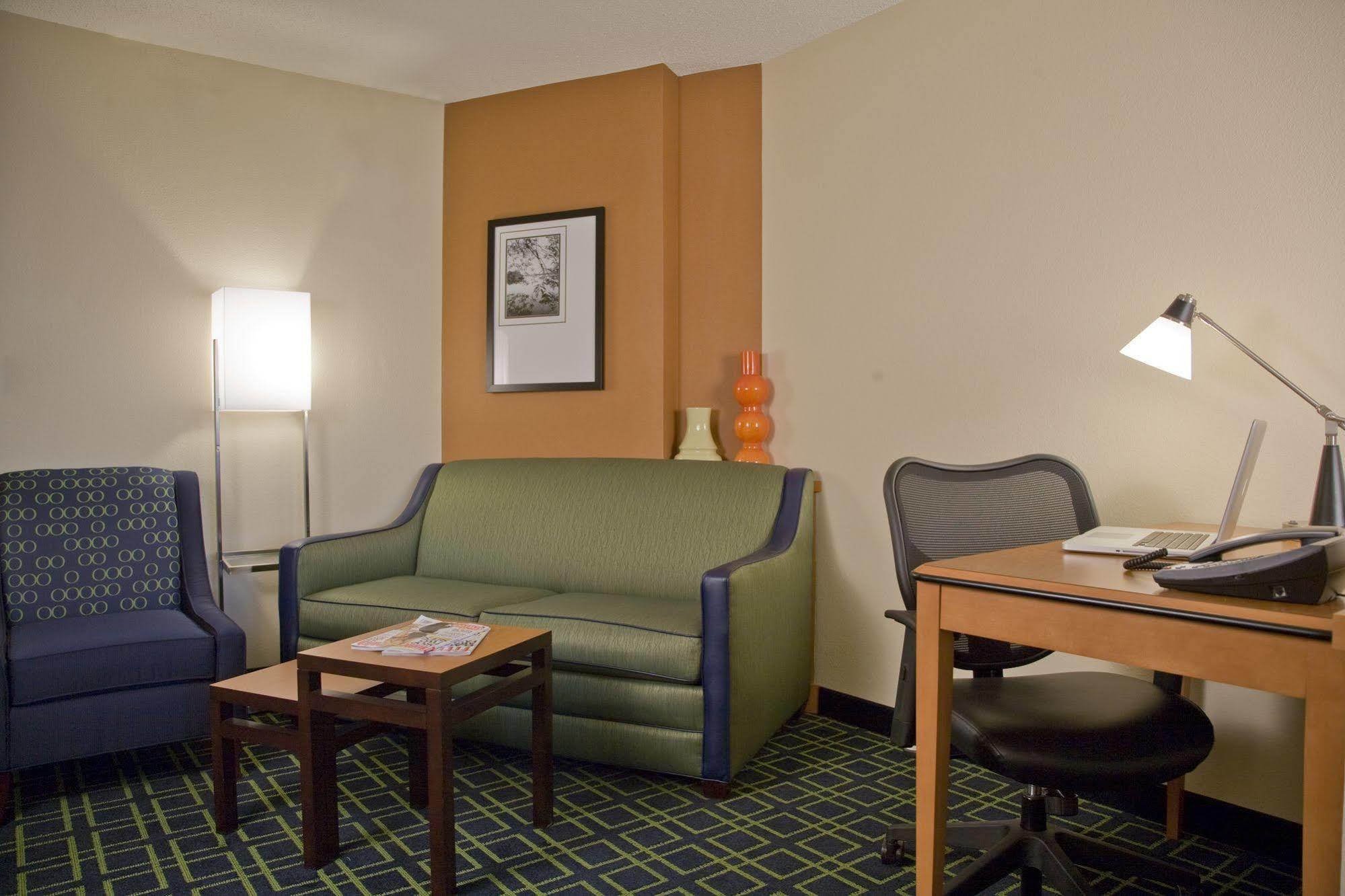 Fairfield Inn And Suites By Marriott Montgomery Eastchase מראה חיצוני תמונה